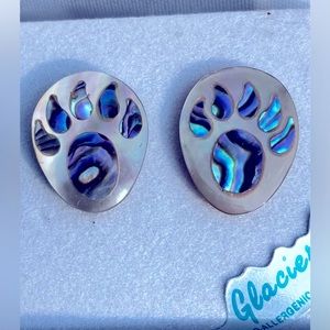 Glacier Pearle Abalone Bear Paw Inlay Stud Earrings